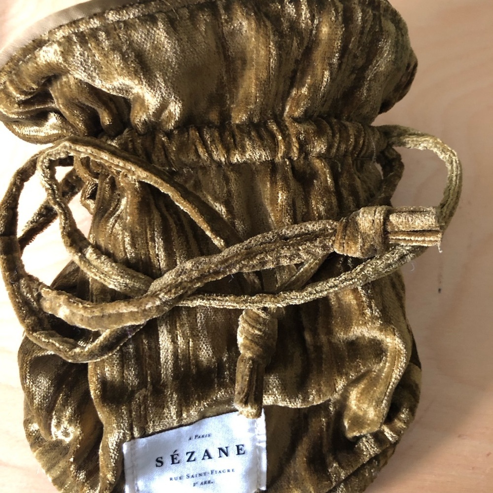 Sezane Olive Velvet Drawstring Pouch NWOT - Picture 4 of 4